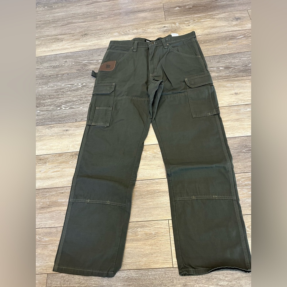 Wrangler Riggs Workwear Ripstop Ranger Olive Green Cargo Pants